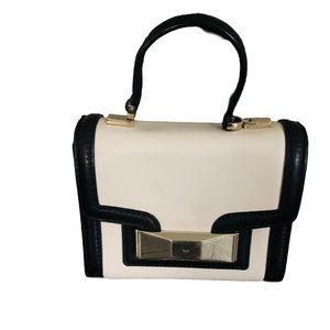 Kate Spade Crossbody purse